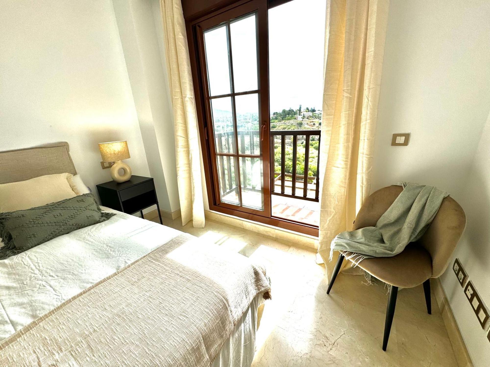 Piso De Lujo Totalmente Equipado A Estrenar Para 6 Estepona Exterior photo